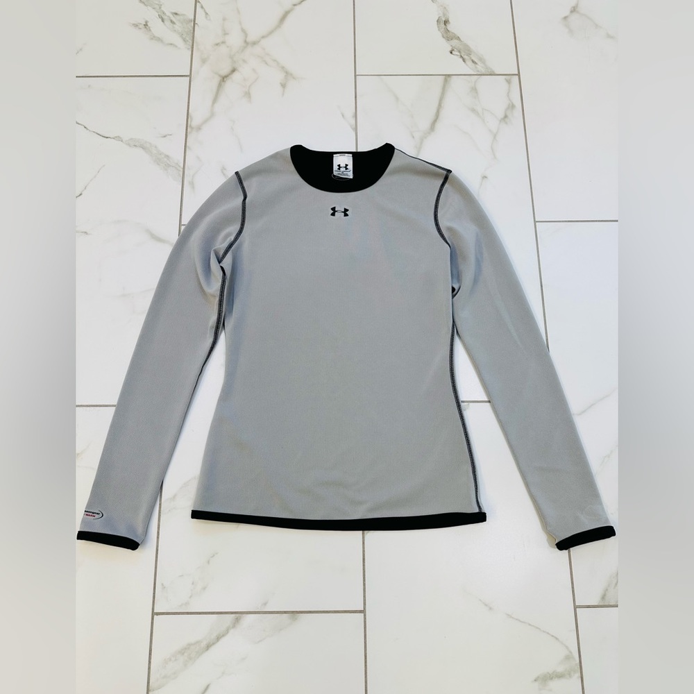 Under Armour Thermal Long-Sleeve Top - LIKE NEW